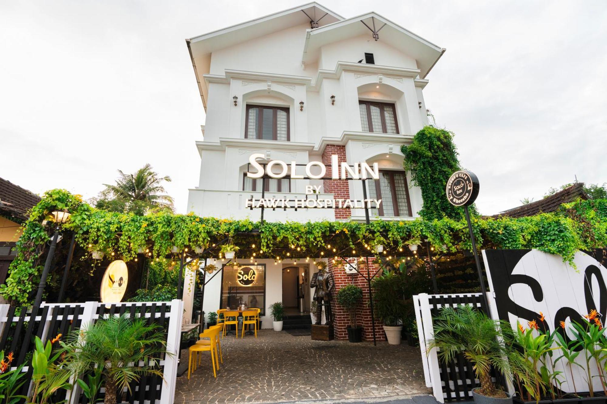 Solo Inn By Hawk Hospitality Kochi Exterior photo