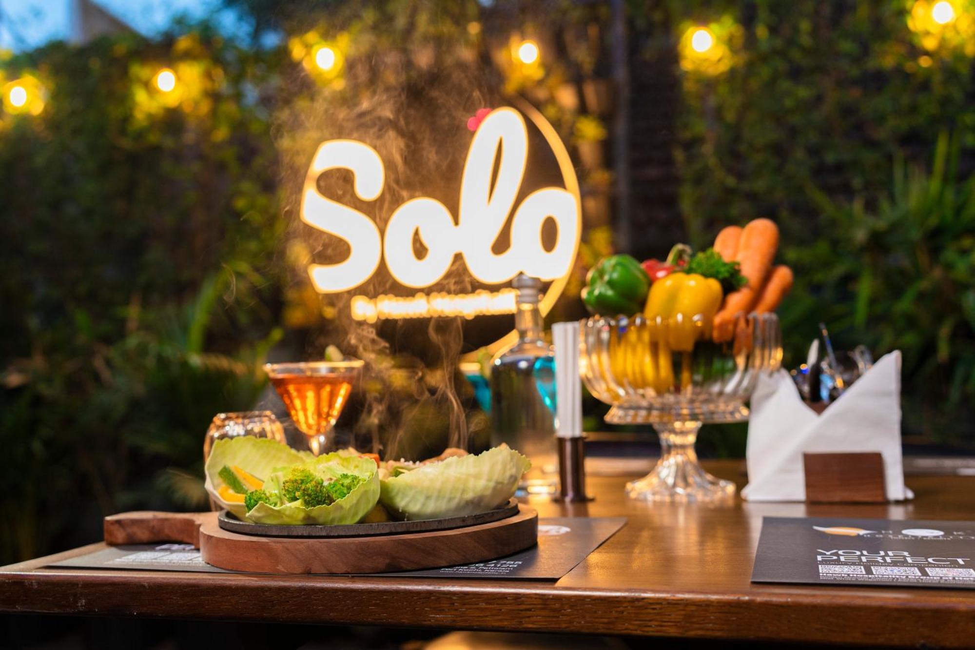 Solo Inn By Hawk Hospitality Kochi Exterior photo